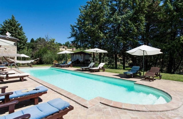 Villa Cottage Umbertide, close to Gubbio and Assisi, with panoramic pool 1