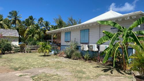 Villa Créole T2 à Tartane anse l étang