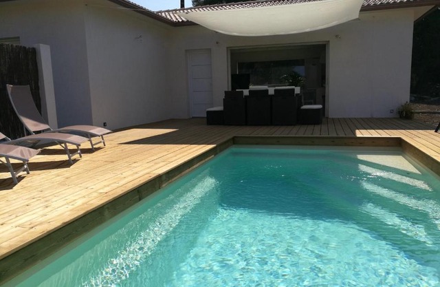Villa de 2 chambres avec piscine privee jardin clos et wifi a Oletta