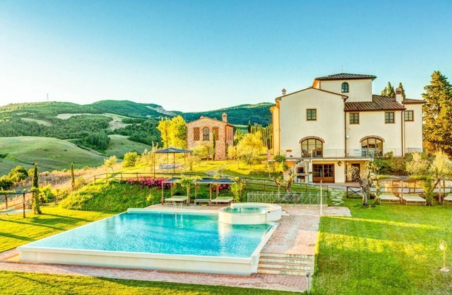 Villa Dei Cedri - Six Bedroom Villa, Sleeps 12