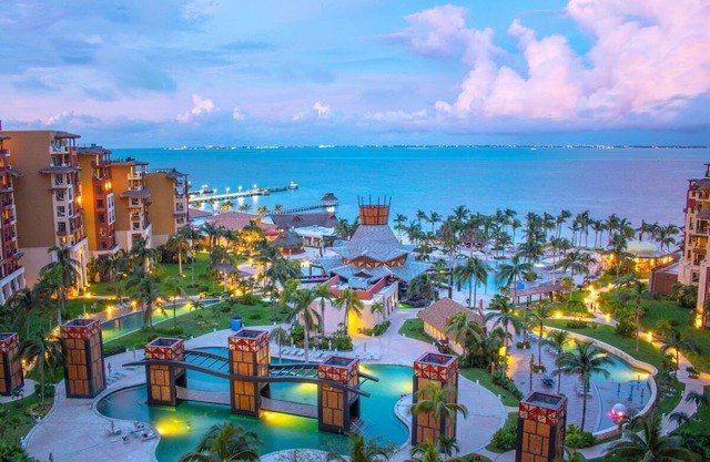 Villa del Palmar Cancun