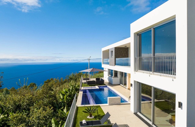 Villa Dia Dourado - Luxury villa on Madeira's south coast.