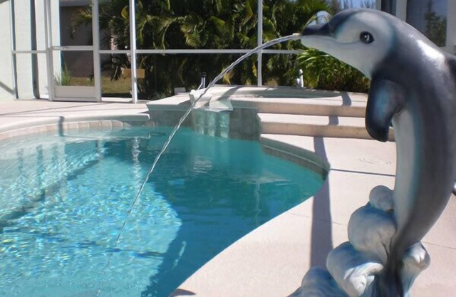 Villa Dolphin is a charming 2 Bed Cape Coral Pool Villa facing south.