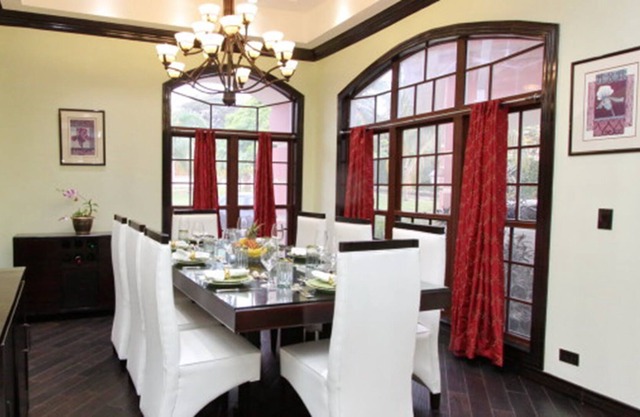 Villa Dora Mae