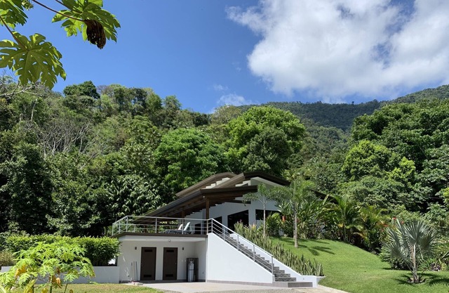 Villa Eden - New luxurious residence with sea and mountain views