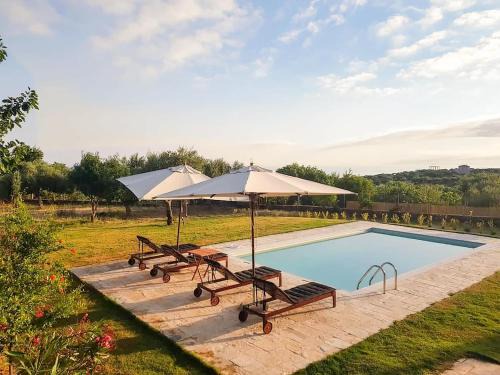 Villa Eleni - Private Pool Retreat near Kardamili