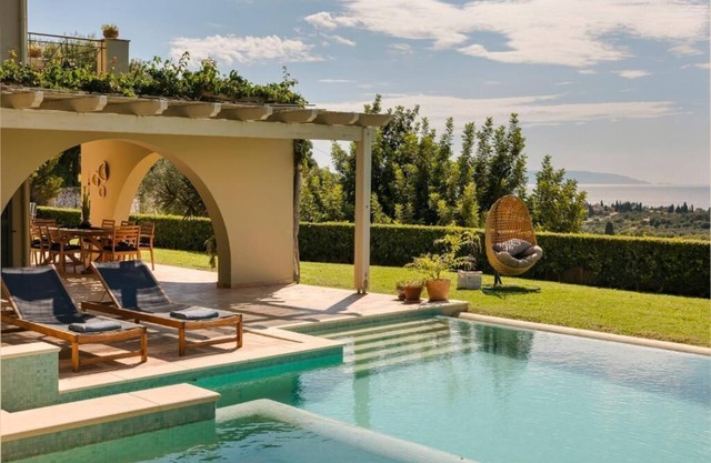 Villa Elina - Sarlata Villas Kefalonia - Luxurious Vacation Rentals