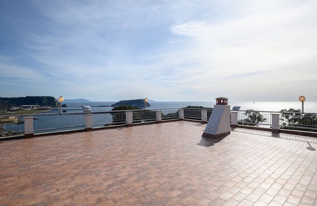 Villa Emilia - Seven Bedroom Villa, Sleeps 13