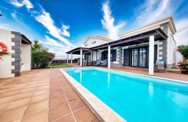 Villa Endless Summer - Private Pool and BBQ By Lanzarote Vacation Homes