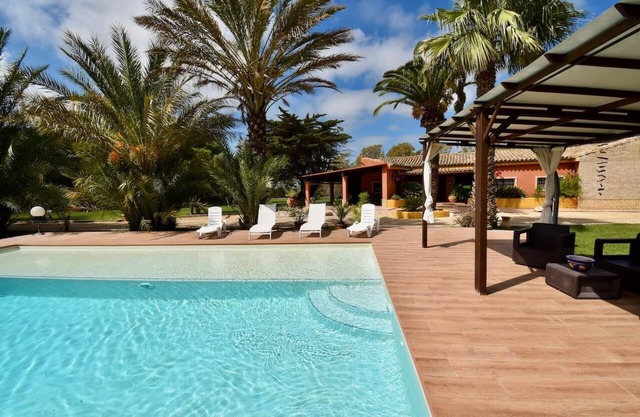 Villa in Chiclana de la Frontera, Costa de la Luz, Spain with private pool for 5 persons