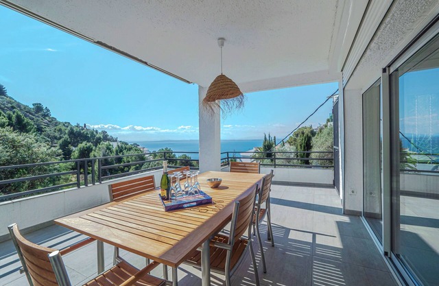VILLA ESMERALDA Canyelles