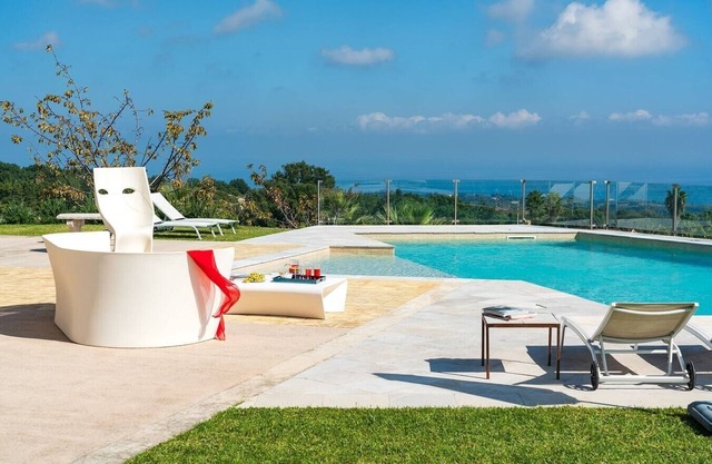Villa Etnea - Private villa with pool and jacuzzi