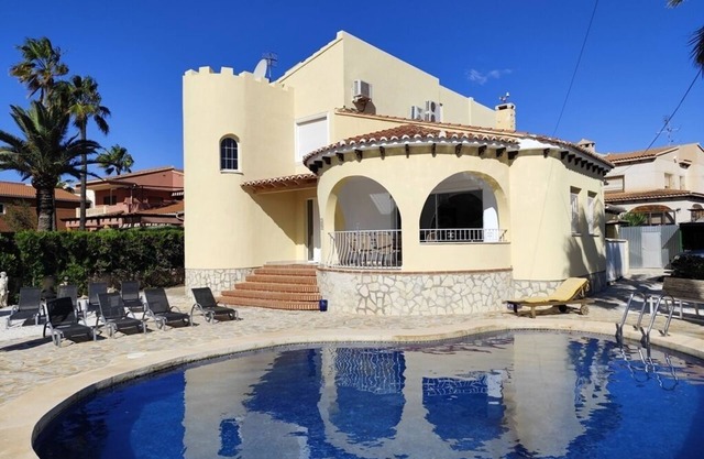 Villa Eva with private swimming-pool!
