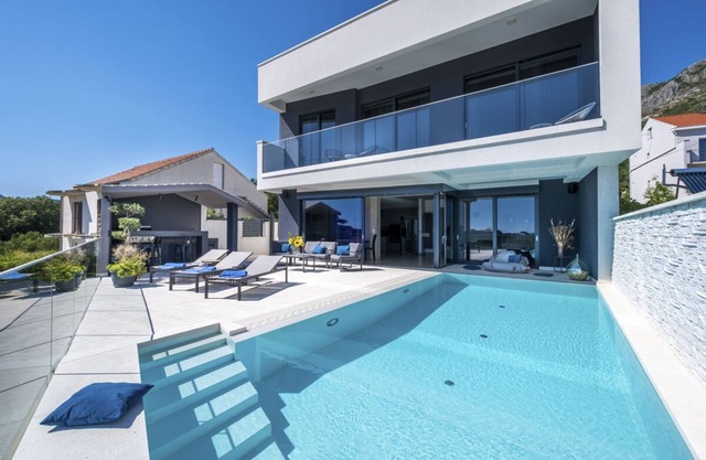 Villa Evi - Four Bedroom Villa, Sleeps 7