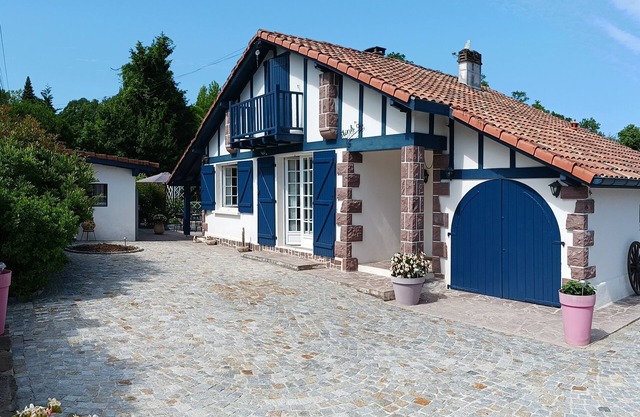 Villa F5 classified Gite de France with spa near beaches and Spain