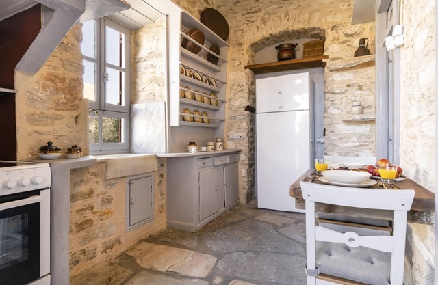 Villa Gaia Syros 1800 s Stone Building