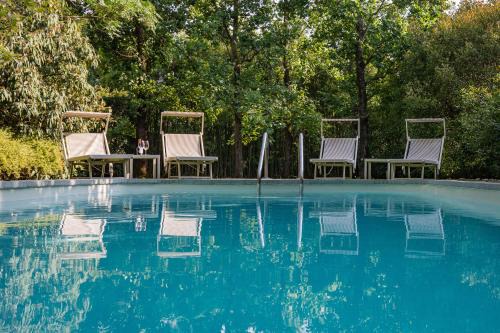 Villa Giardino Lucca heated pool, 2 miles Lucca