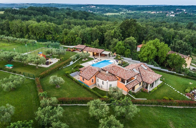 Villa GioAn with Private Playground ⚽ and Sea View 🌅