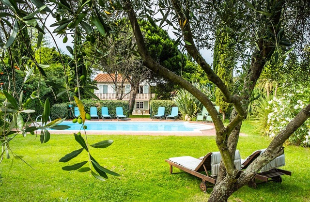 Villa groundfloor & spacious terrace pool large garden