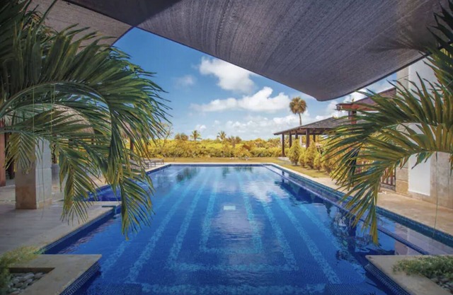 Villa Hermosa en el Campo de Golf con Vista al mar