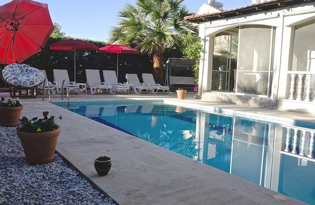 Villa HideAway, 3 Bedroom Villa with Private Pool