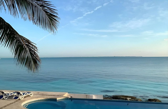 Villa IKI -Private Dock & Pool - Oceanfront 8 guests