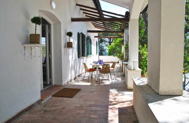 VILLA IL CORBEZZOLO tra natura e mare