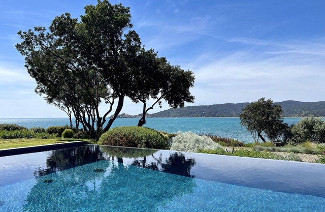 Villa in Orbetello with 10 bedrooms sleeps 22