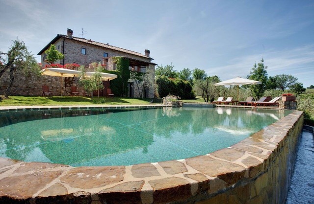 Villa in Paolini with 6 bedrooms sleeps 15