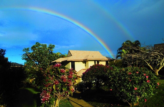 Villa in Paradise !Mountain Views, Ocean and golf course just steps away