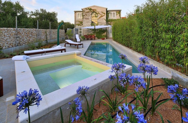Villa in Šibenik with Pool near the Sea