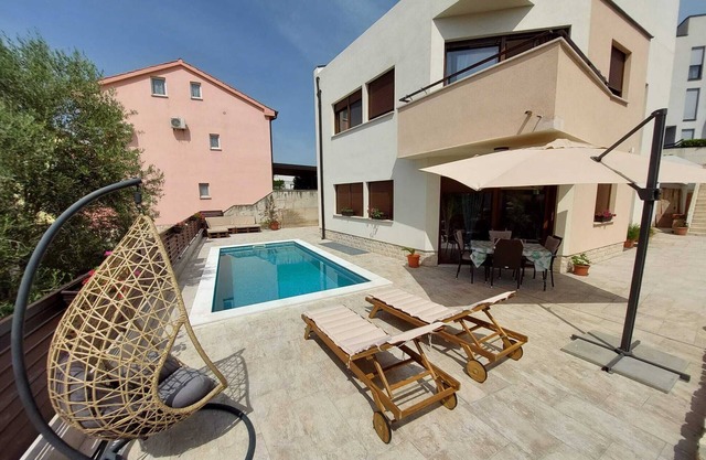 Villa Ira with pool, family-friendly, WiFi, parking, pets allowed