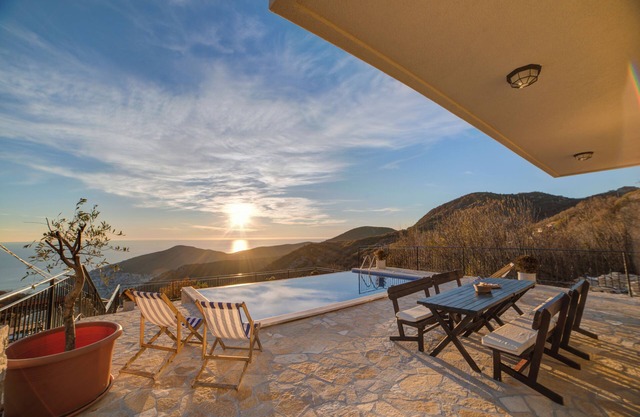 Villa Jelena with private pool - Lapcici