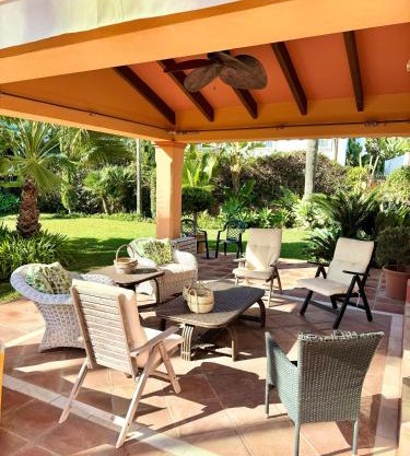VILLA junto a la playa - SUN & RELAX