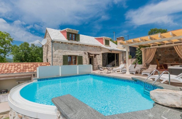 Villa Kameni Cvijet - Makarska by Villas Guide