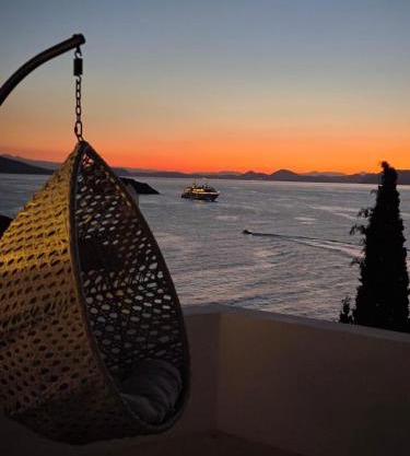 "Villa Kanella"Sea View Hydra Kamini malouholidays