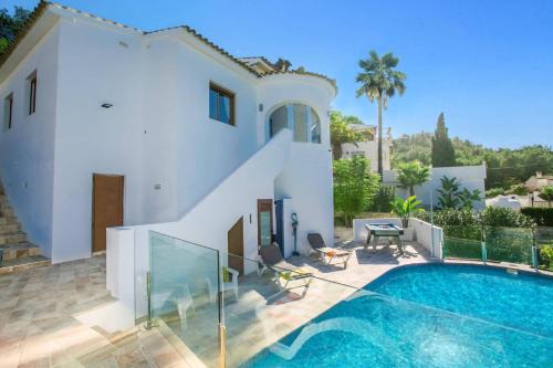Villa Kmar by Villa Plus