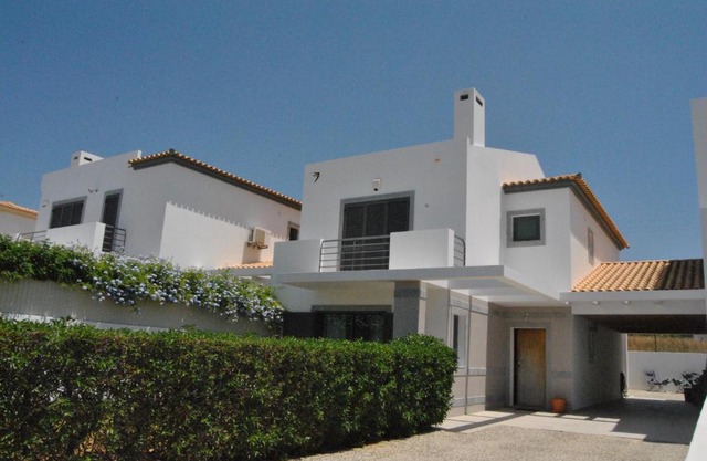 Villa Lagoas