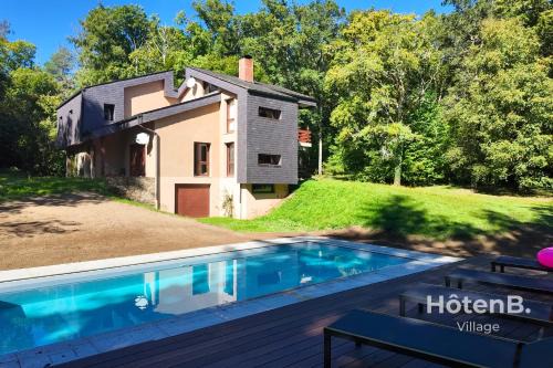 Villa Les Chabannes Pool Billiards & Leisure
