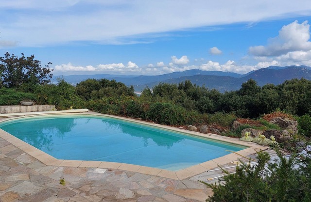Villa Les Oliviers breathtaking sea and mountain views