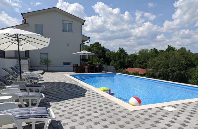 Villa Longina