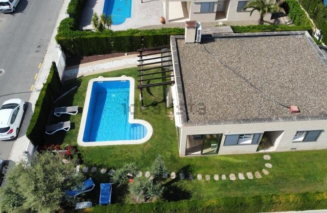 Villa lujosa con spa, piscina y sala de juegos PRIVADOS