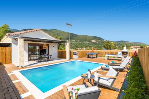 Villa Maira Azalea by Villa Plus
