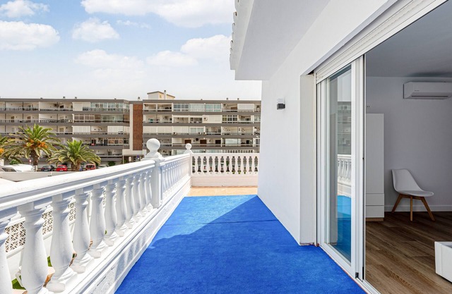 Villa "Mar" with Sea View, Private Pool & Wi-Fi