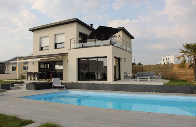 VILLA MARA CONTEMPORARY SWIMMING POOL COVERED HEATED SEA VIEW 5 MN BEACHES
