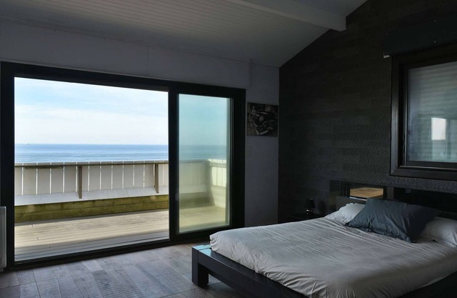 Villa Marinella sea view direct access to the beach exceptional property