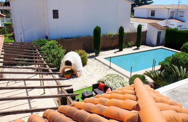Villa Mario para 8 con piscina privada A/A y Wi-Fi.