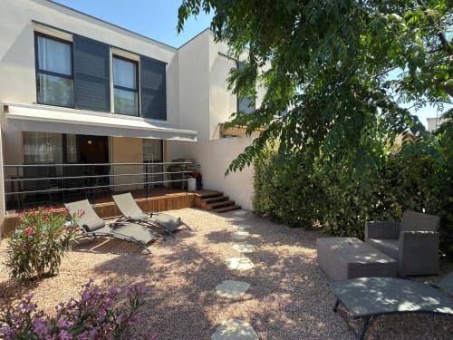 Villa moderne et familliale dans une résidence à 500m de la plage
