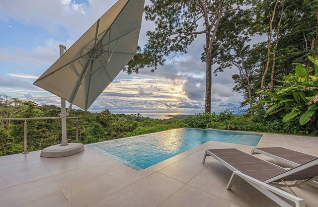 Villa Monos Locos - A Luxurious, Gated and Private Villa Retreat