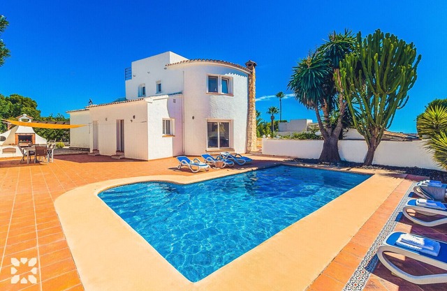Villa MONTE CRISTO by Abahana Villas